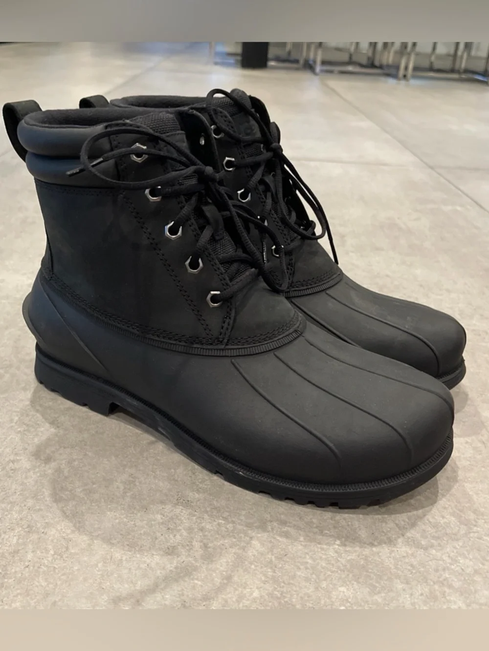 UGG MEN’S GATSON MID LEATHER Black WATERPROOF DUCK BOOTS SIZE M 9 Style 1123671